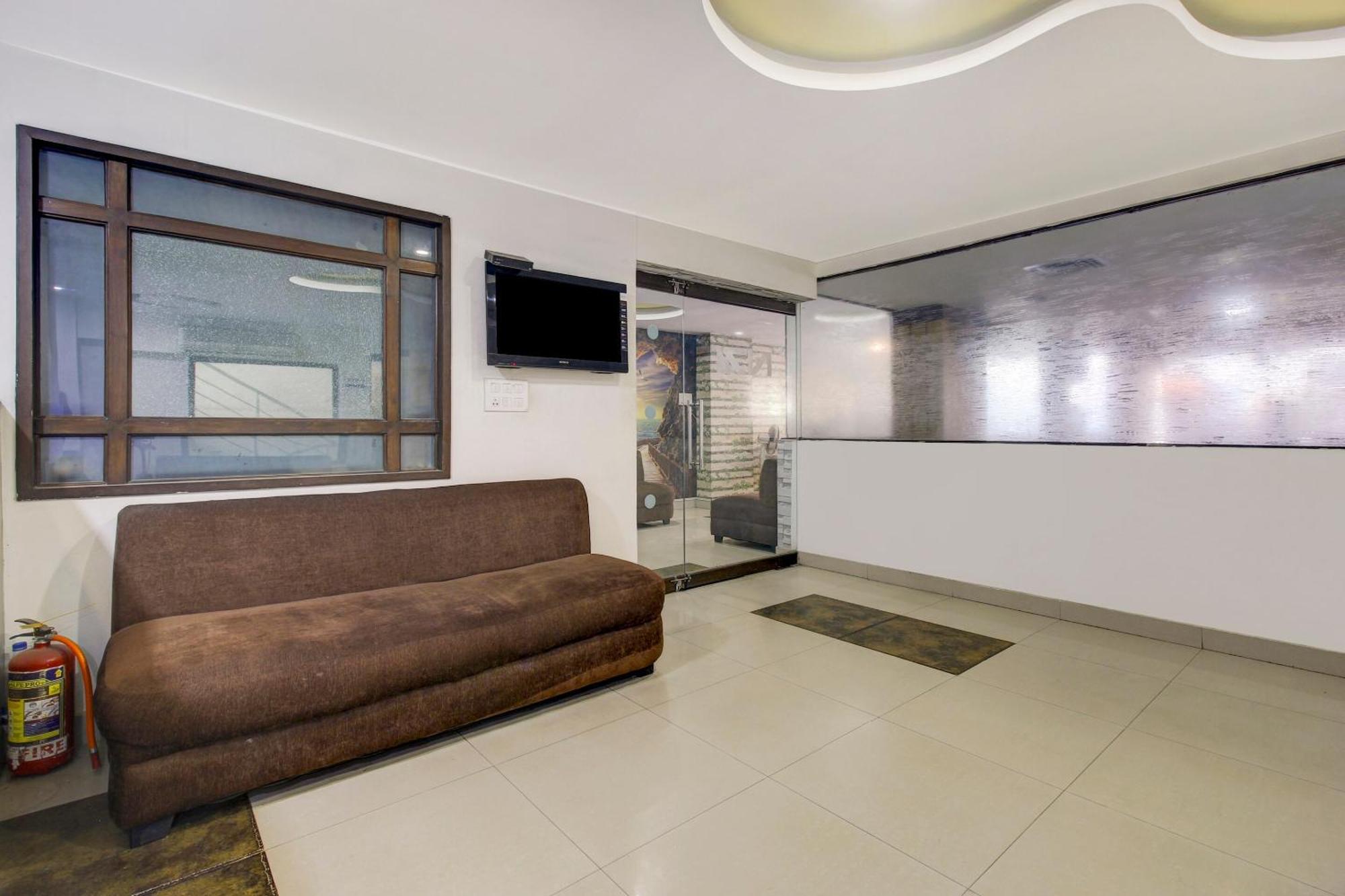 Super Townhouse Oak Lb Nagar Ramoji Hotel Hyderabad Luaran gambar