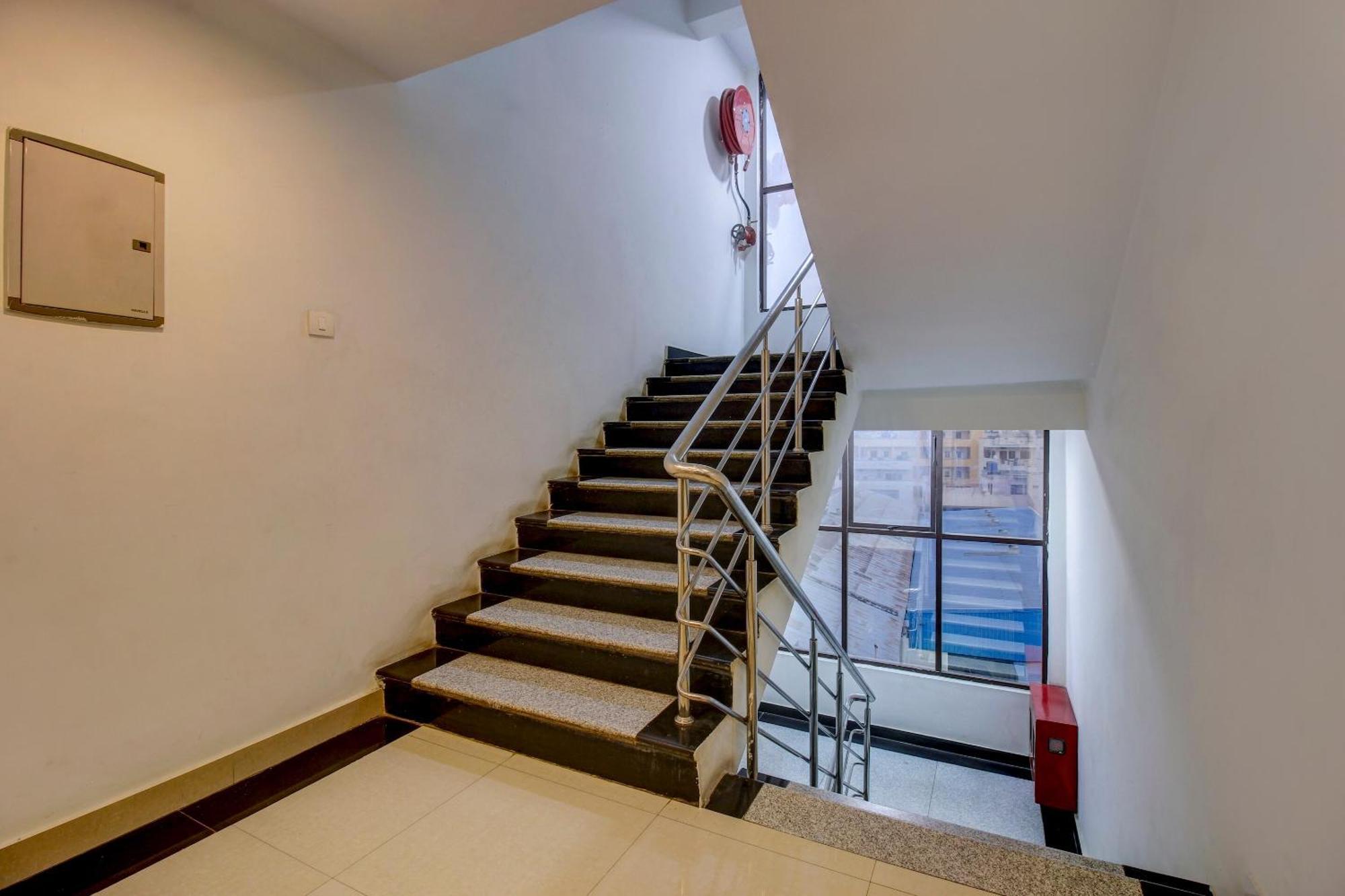 Super Townhouse Oak Lb Nagar Ramoji Hotel Hyderabad Luaran gambar